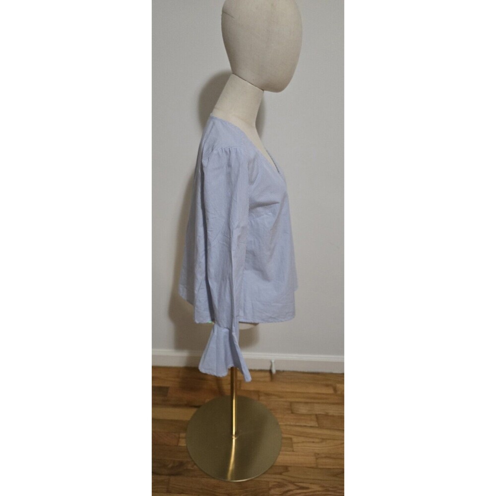 Women's SMALL Flare Sleeve V-Neck Blouse Top Shirt Blue & White Pin Stripes EUC - Picture 6 of 16